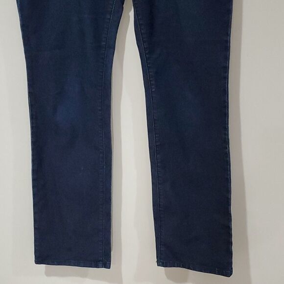 Guess Grace fit low rise straight leg dark wash jeans - Picture 3 of 7